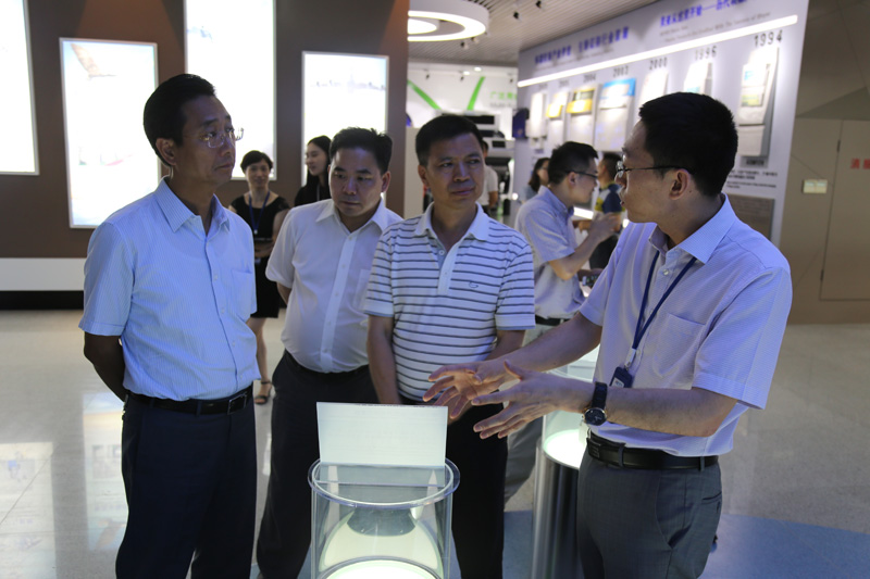 落实国家建设长江经济带的重大战略 开拓长江流域合作交流新局面